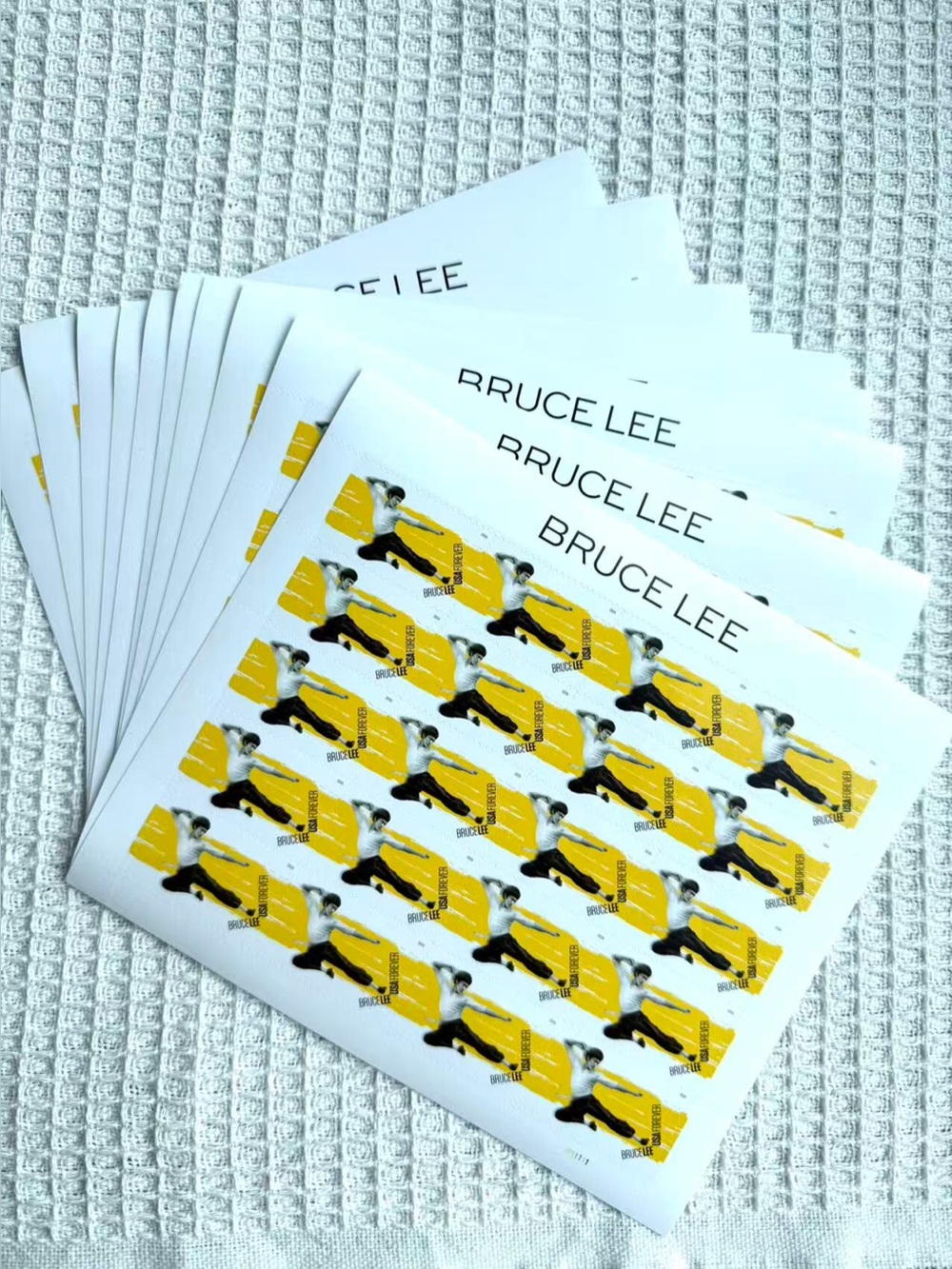 5 Yellow and Black Home Design Stamps - Picture 2 of 7